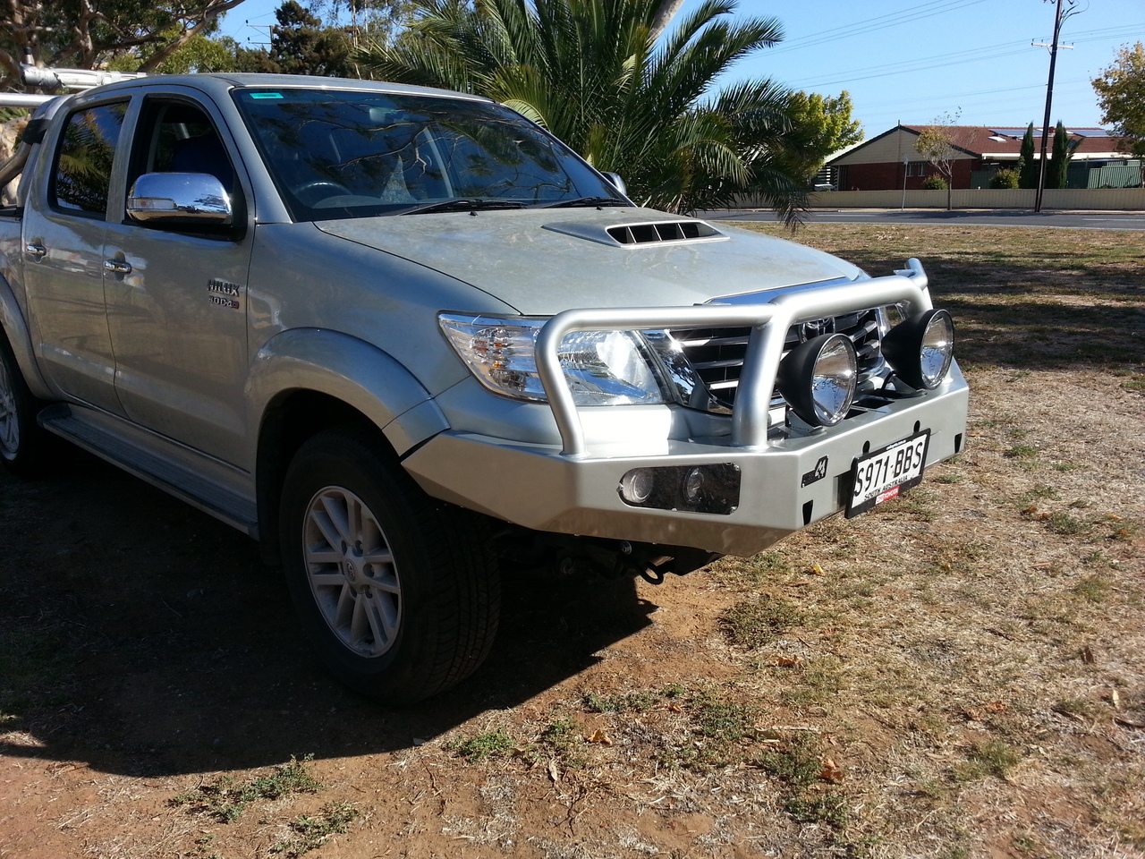 Uneek 4X4 Toyota Hilux ’05 -’15 Bull bar