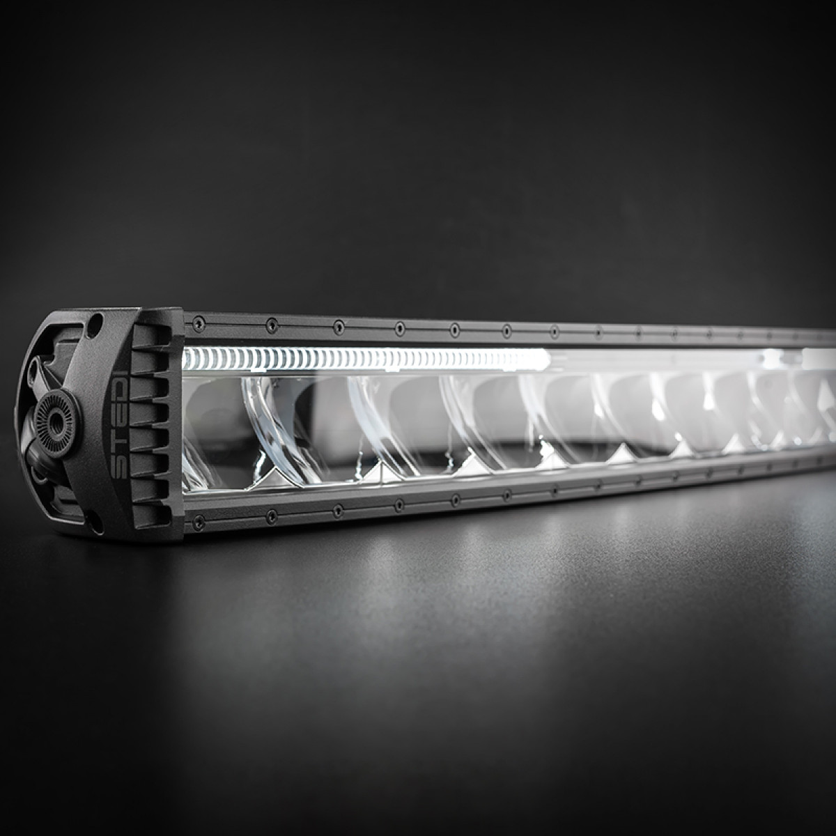 CURVED 21.5 INCH ST2K SUPER DRIVE 8 LED LIGHT BAR